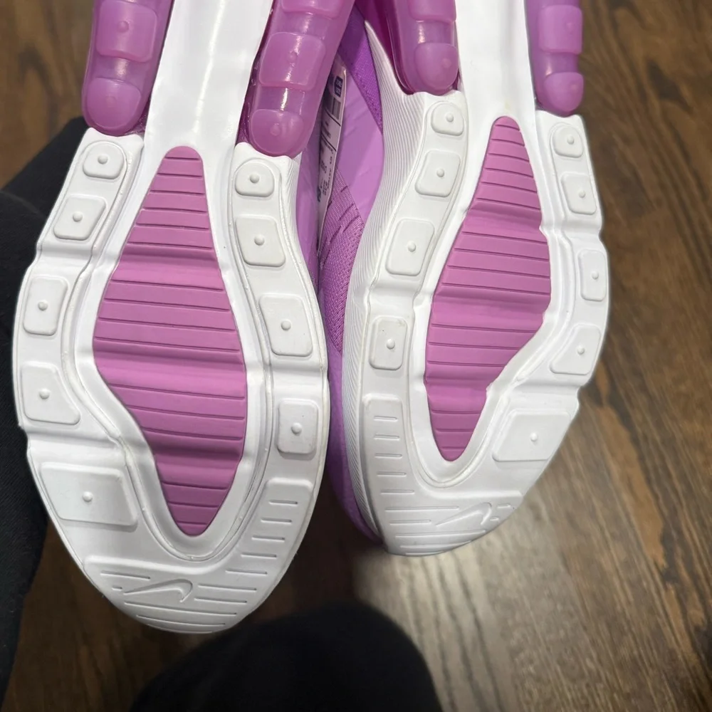 Nike Air Max 270 GS Pink Foam White and Pink Womens Size 8.5 Y7